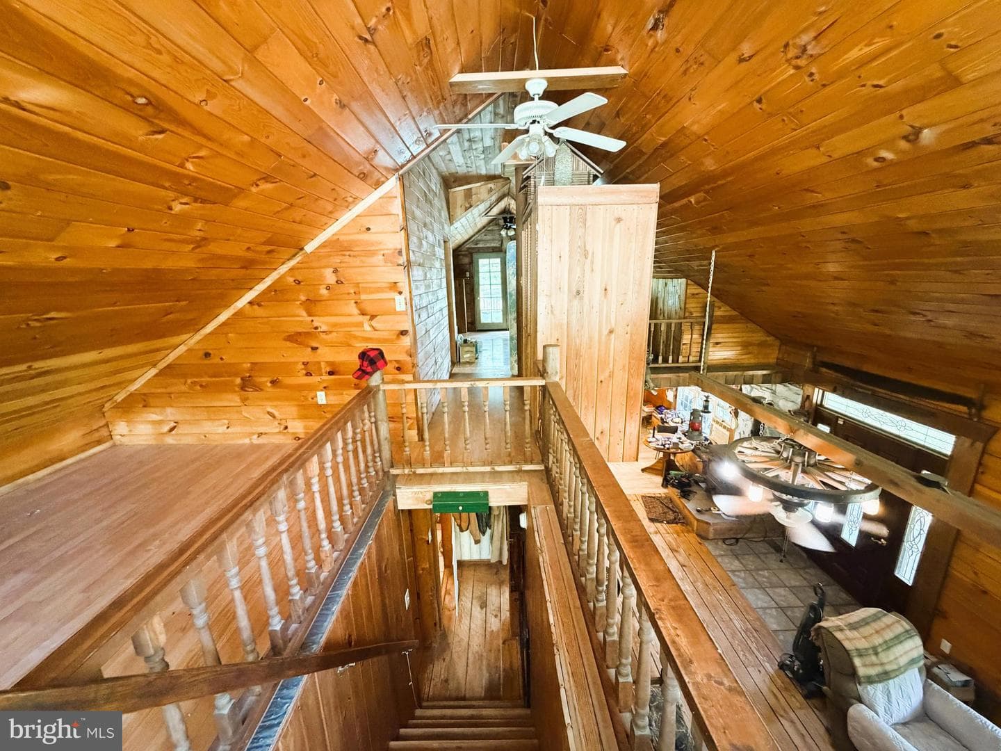 954 Rusty Lane photo 32