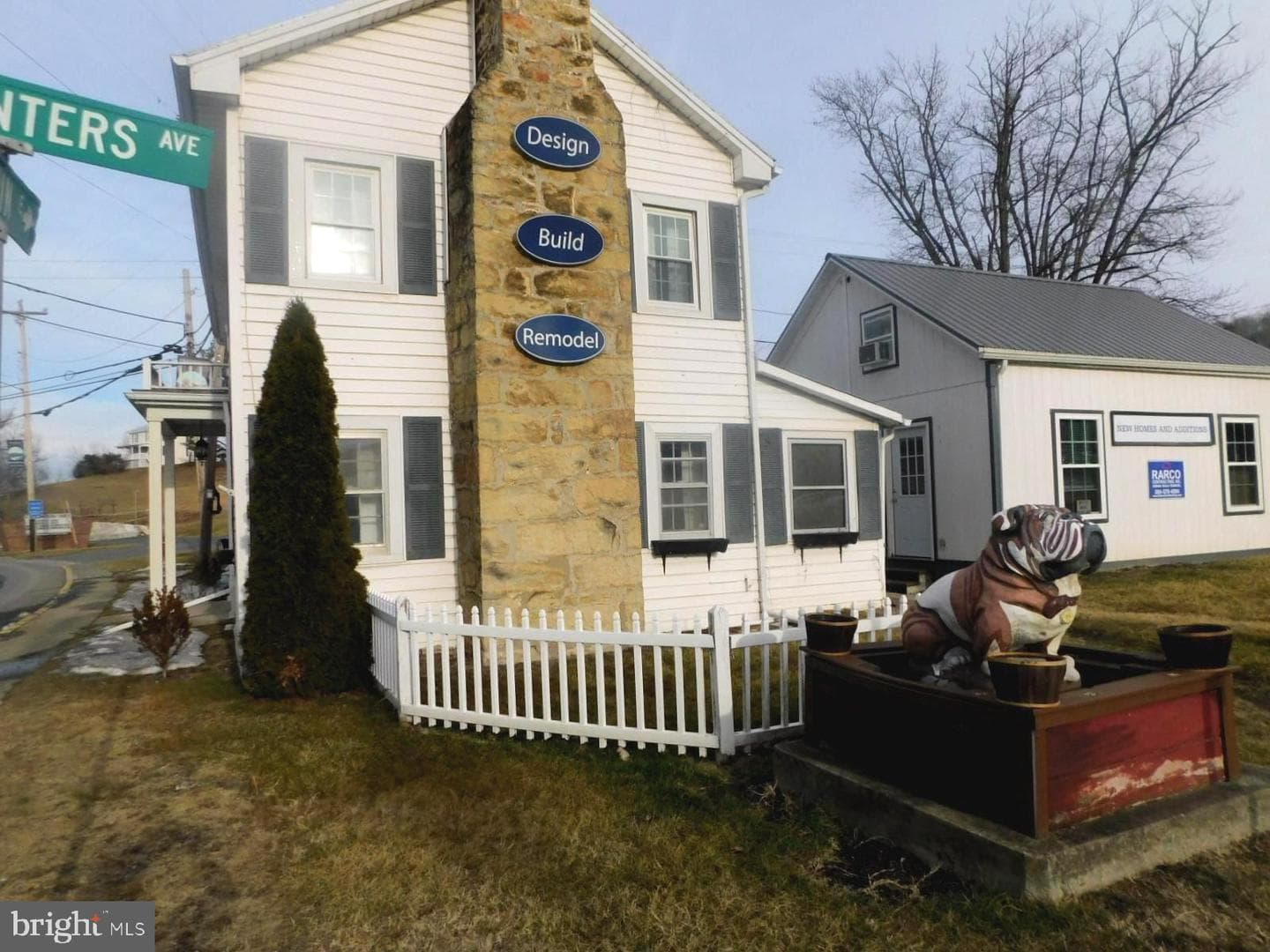 105 E Main Street photo 7