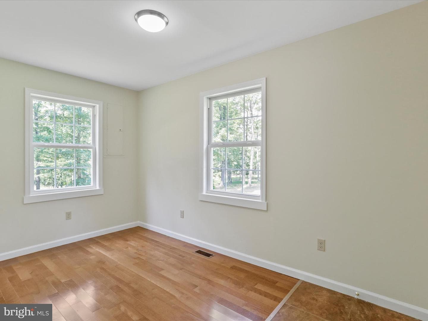 74 Ithica Lane photo 2