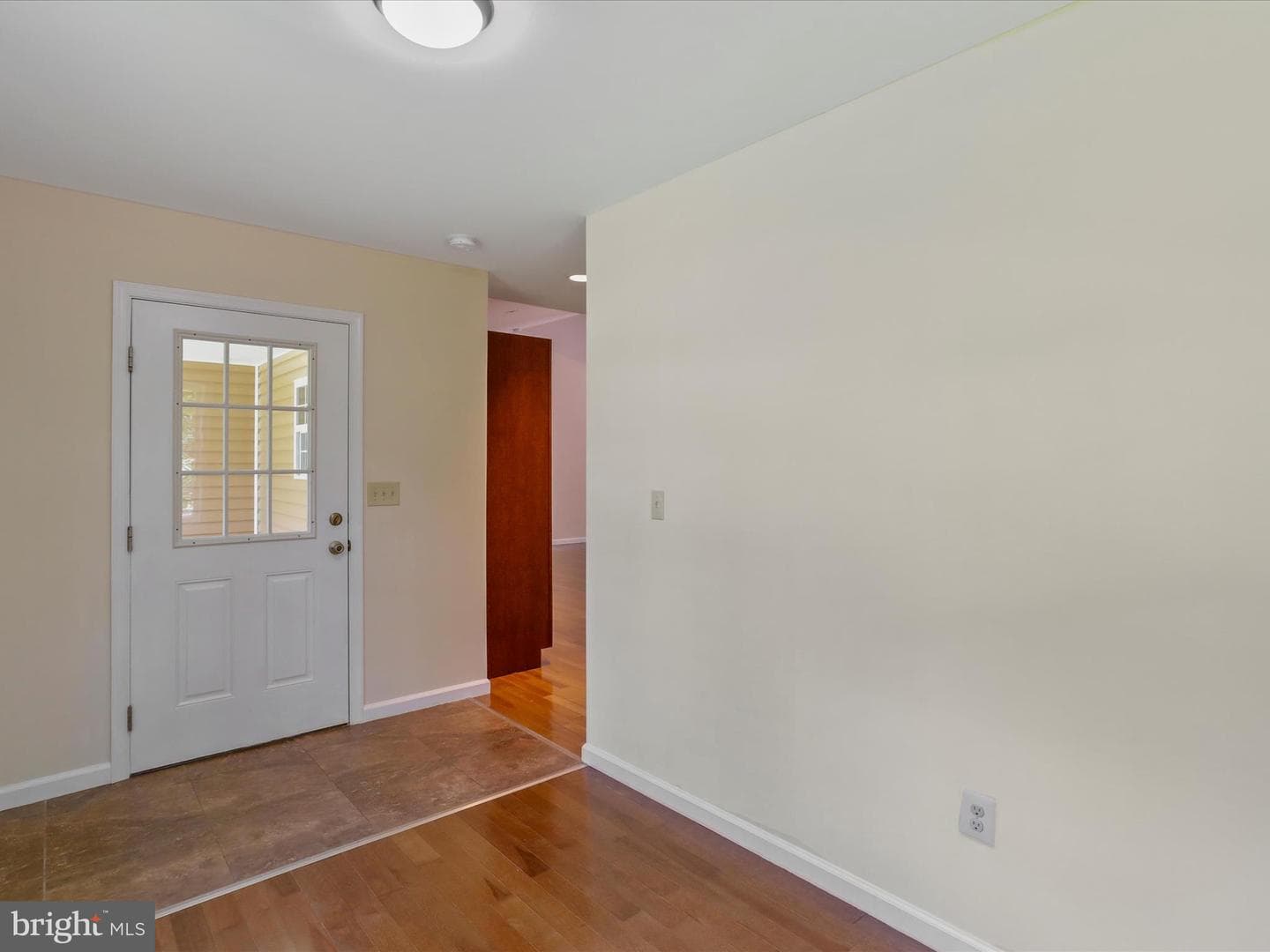 74 Ithica Lane photo 3