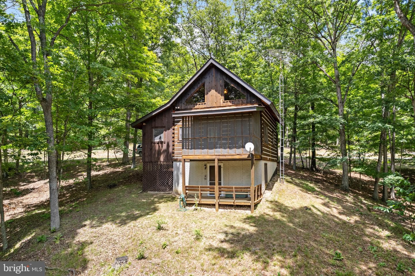 234 Hemlock Court photo 5