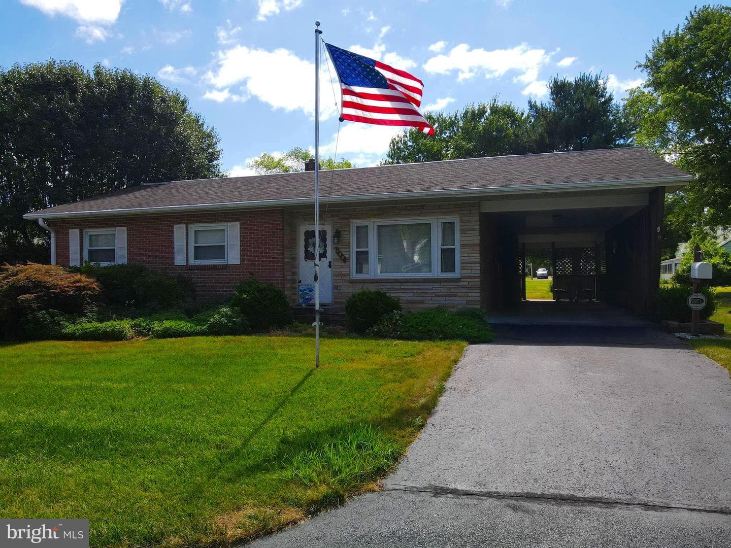 440 Center Avenue photo 46