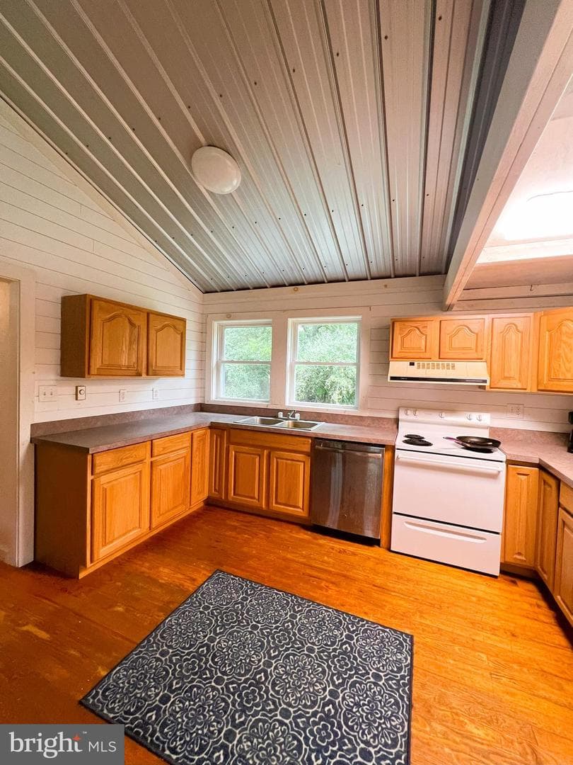 1202 Rushing River Road photo 5