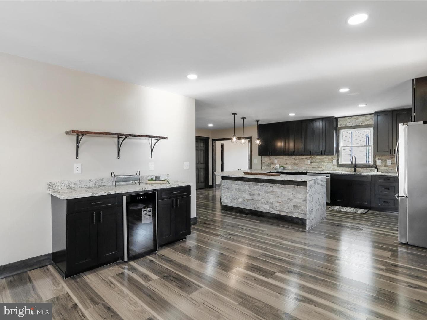 783 Community Way photo 26