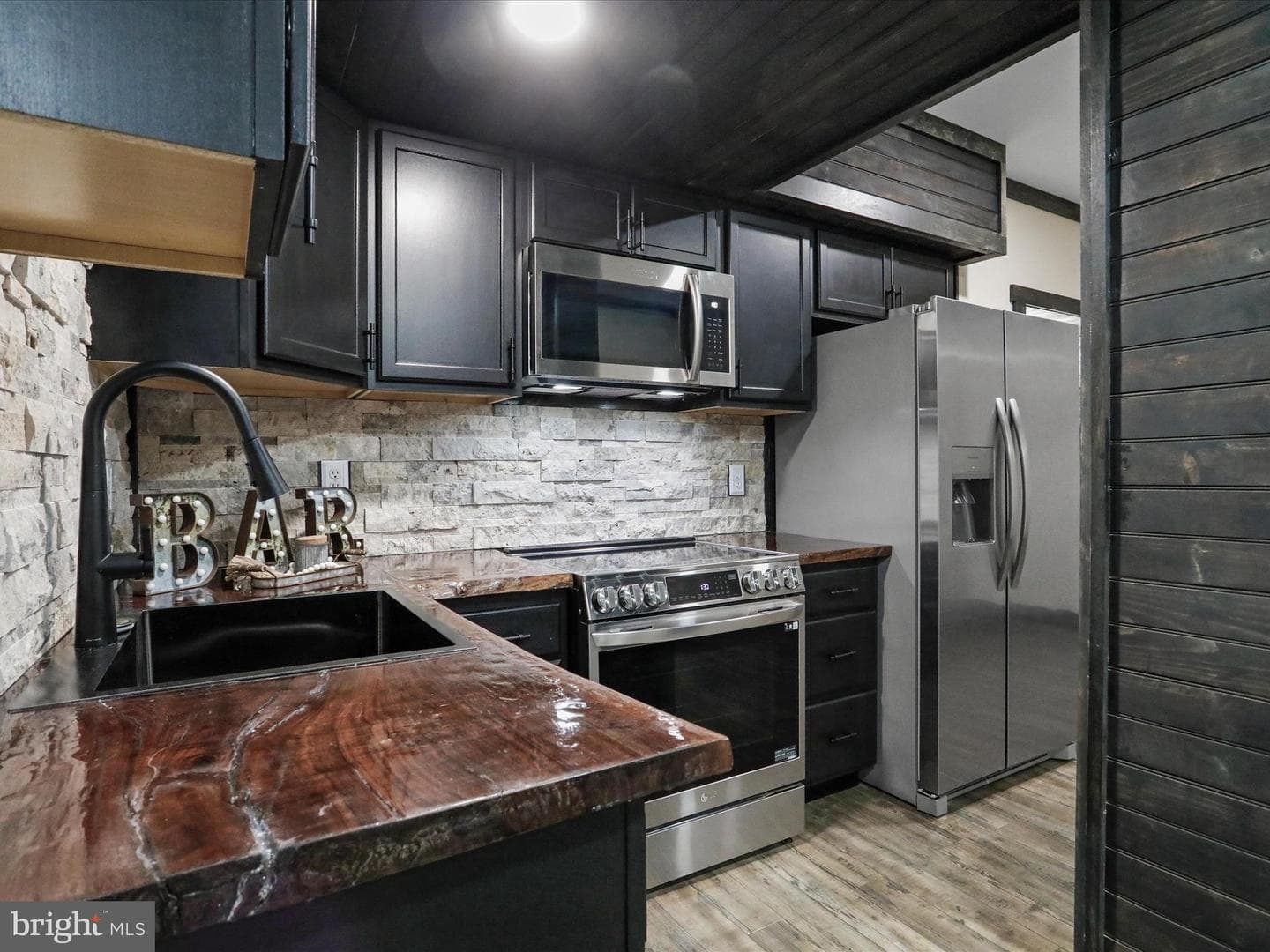 783 Community Way photo 40