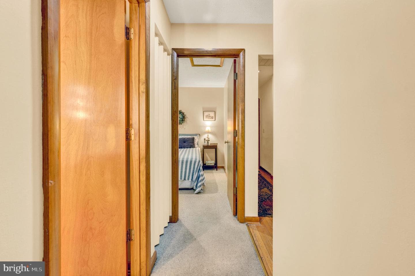 121 Pendragon Court photo 34