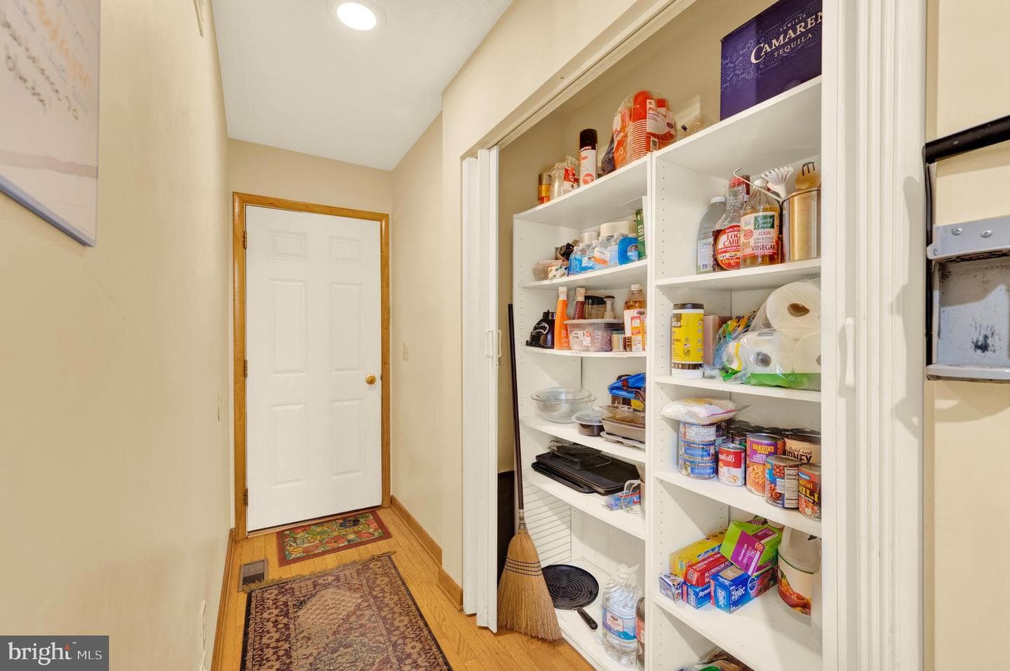 121 Pendragon Court photo 35