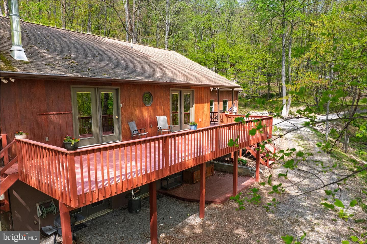 121 Pendragon Court photo 53