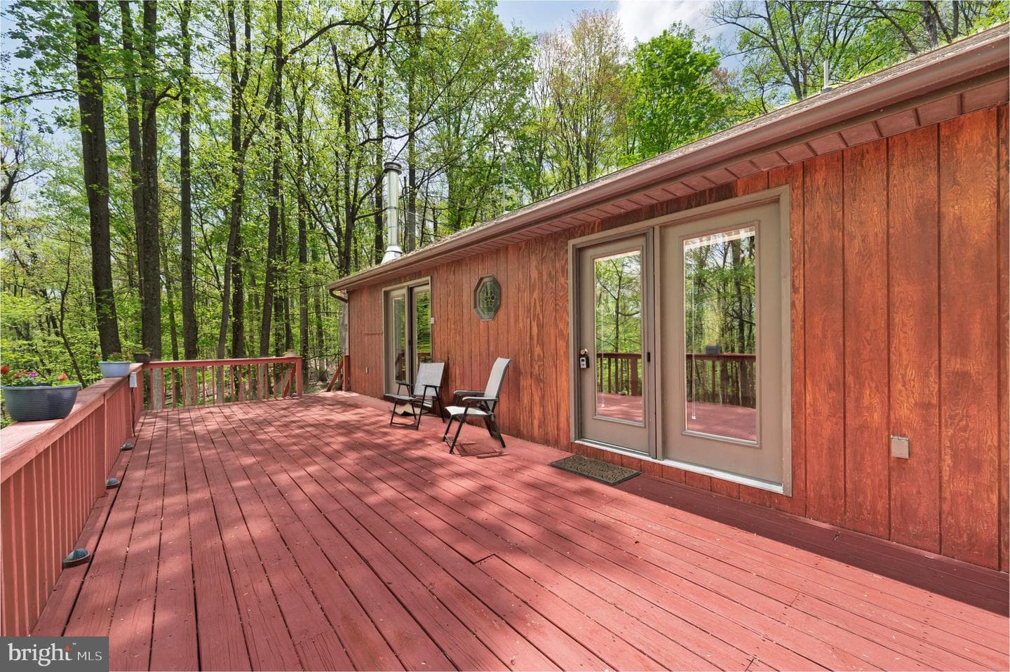 121 Pendragon Court photo 68