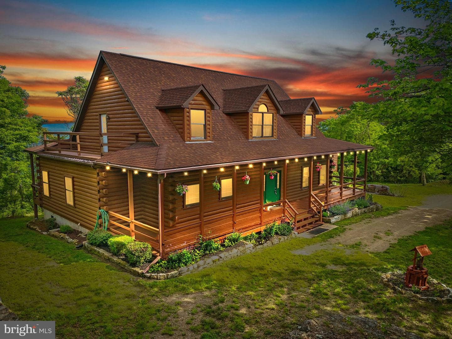 1292 Peaks View Drive photo 2