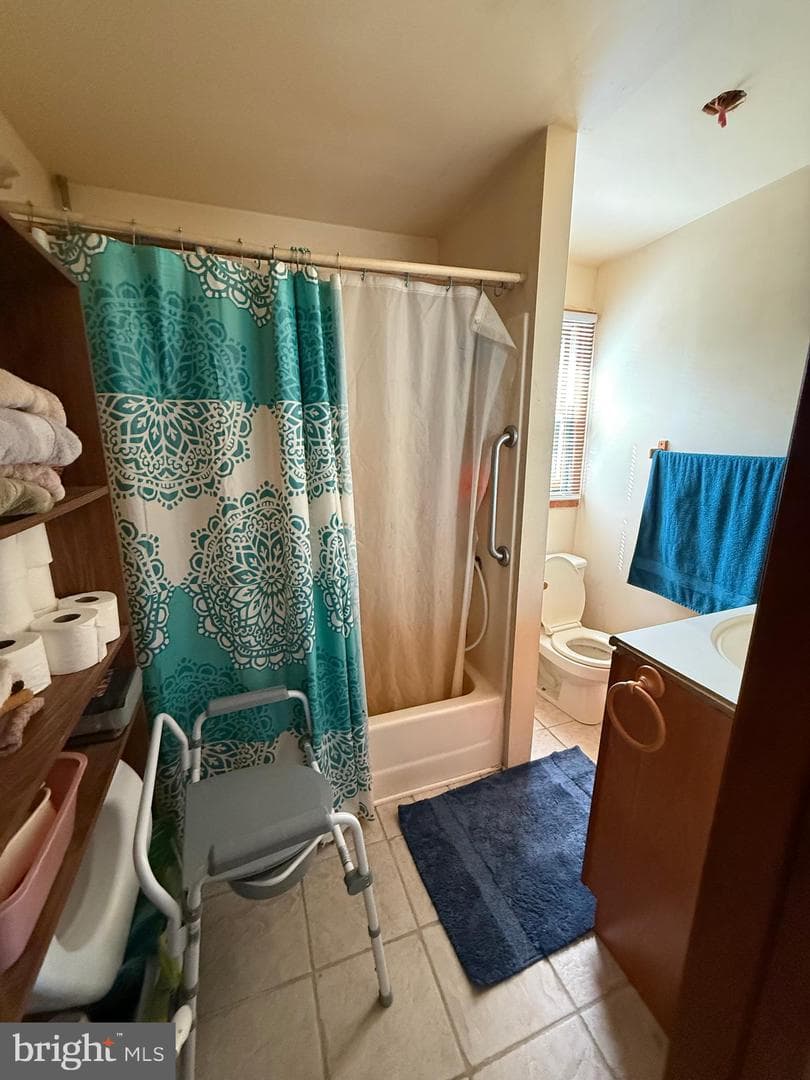 2098 Falls Road photo 11