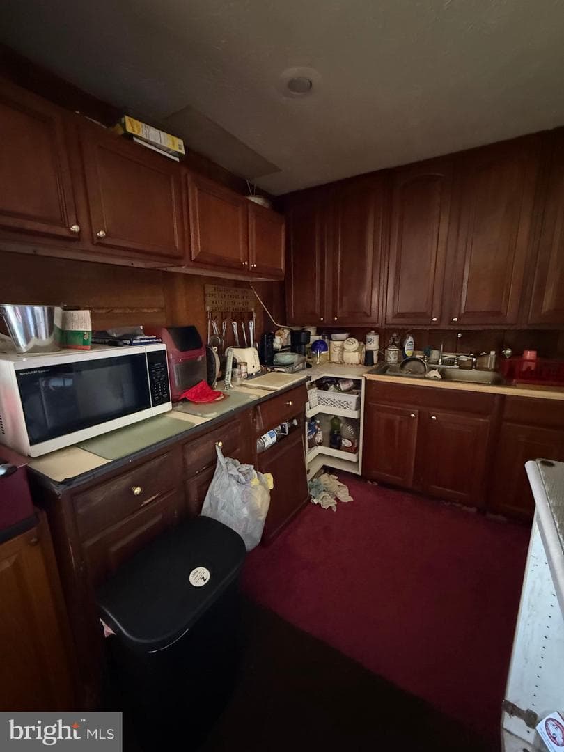 2098 Falls Road photo 6
