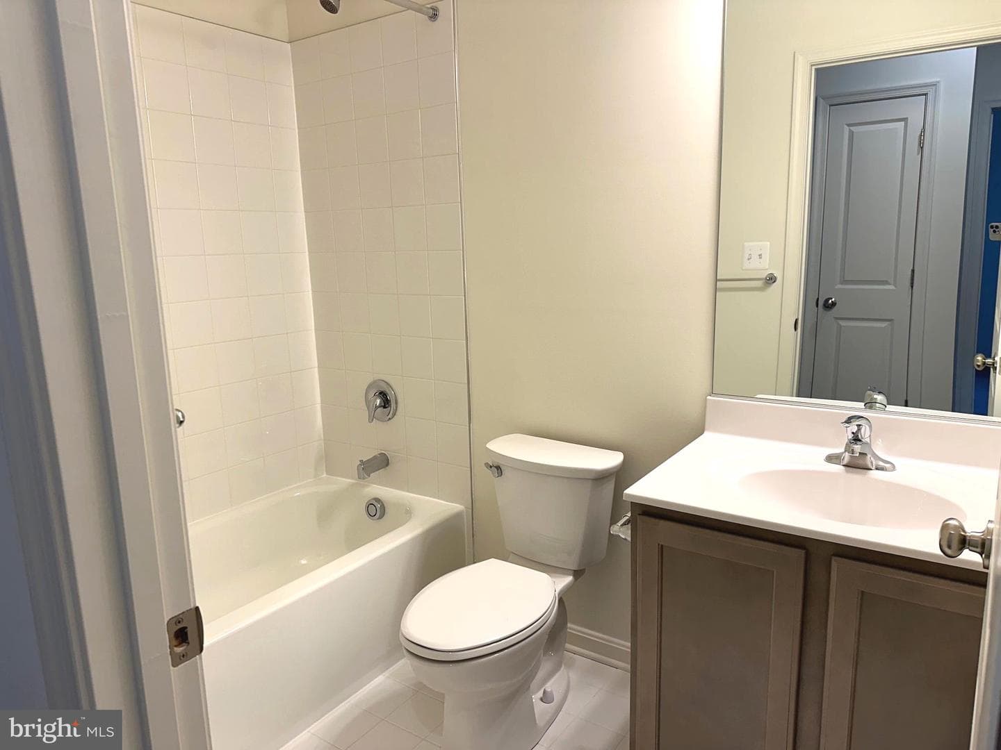 60 Cornwell photo 12