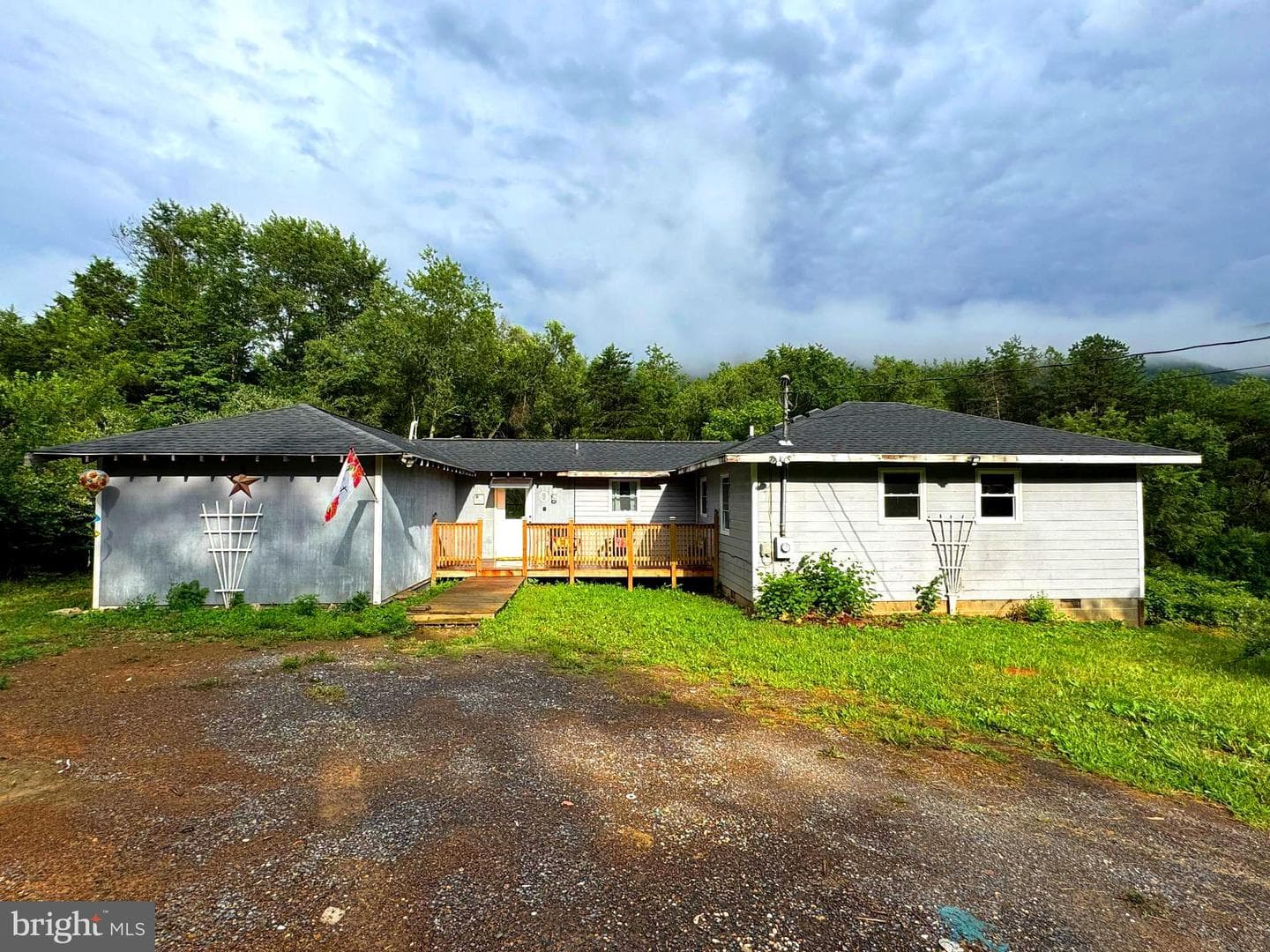 873 Delray Road photo 46