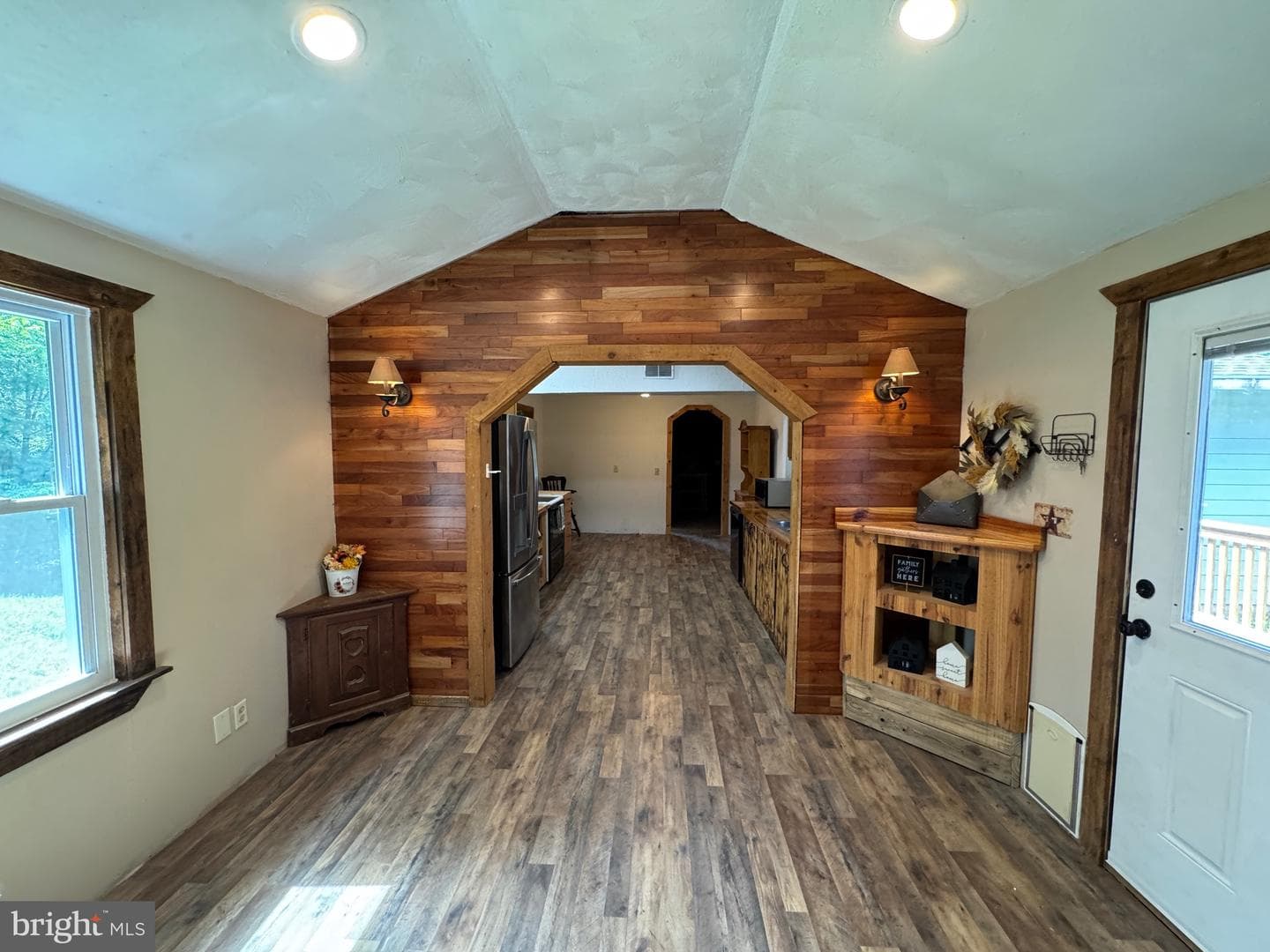 873 Delray Road photo 5