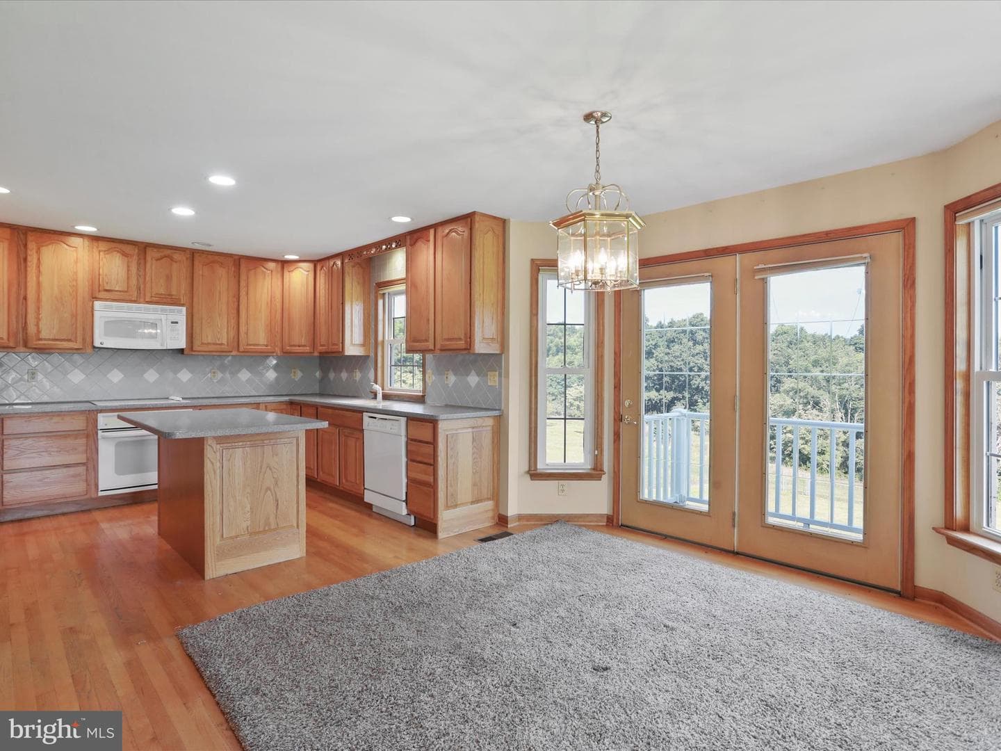 47 Perry Lane photo 13