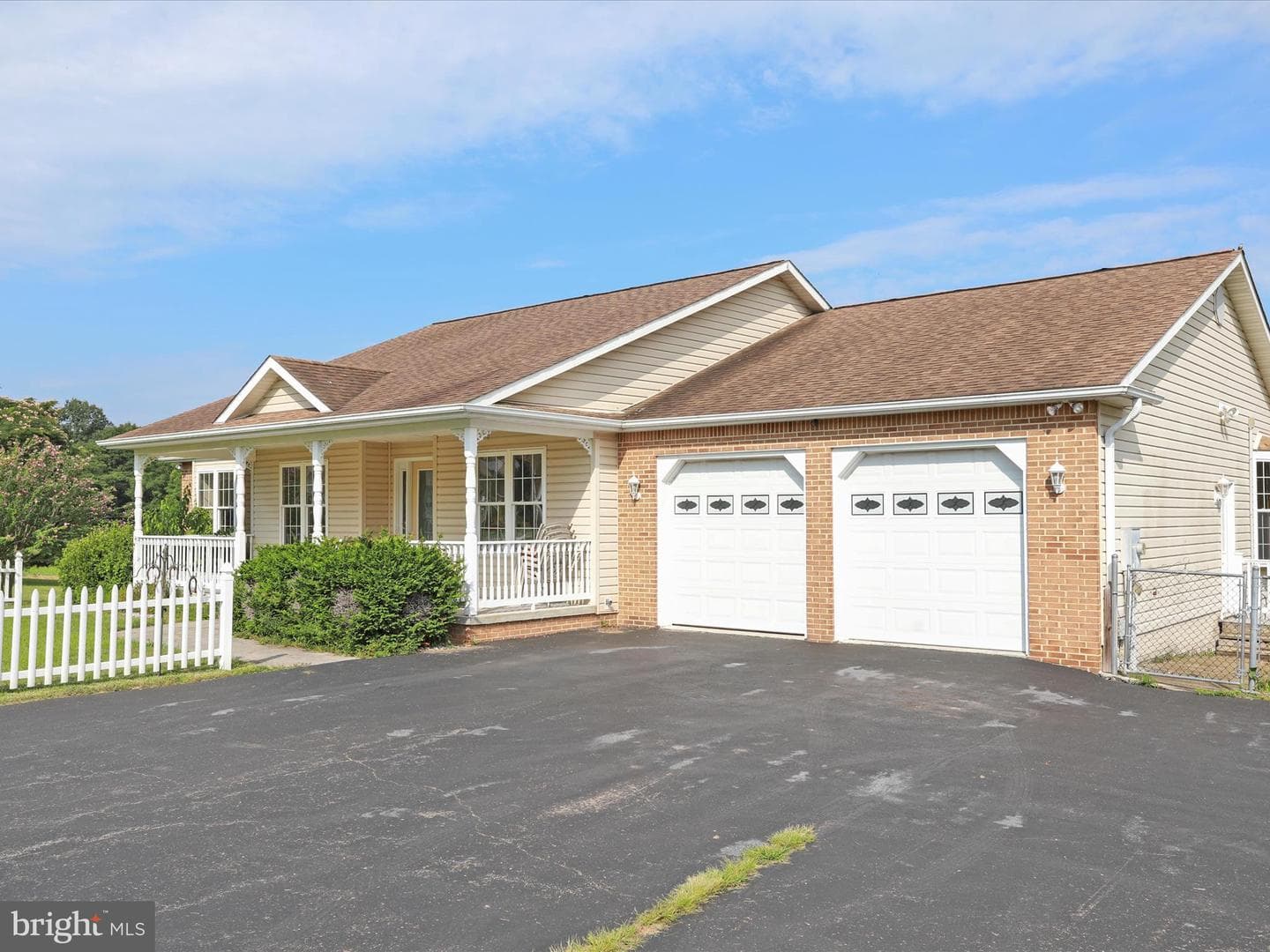 47 Perry Lane photo 3