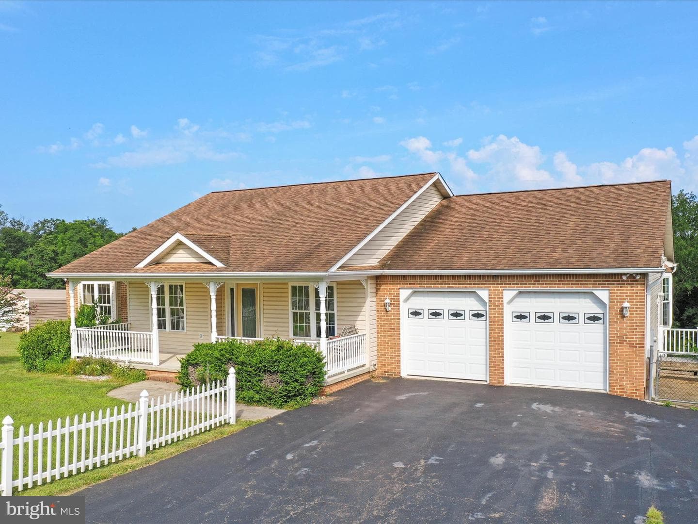 47 Perry Lane photo 4
