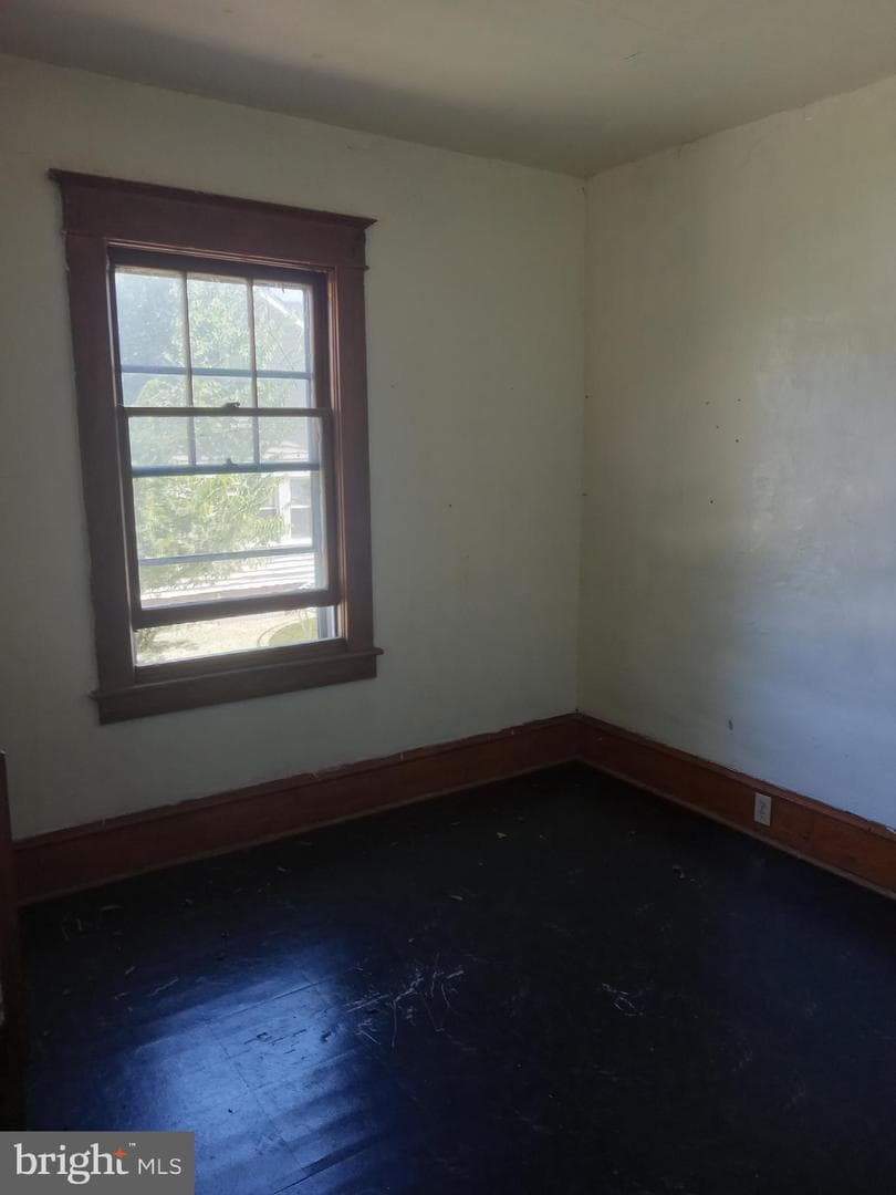 161 S Bolton Street photo 16