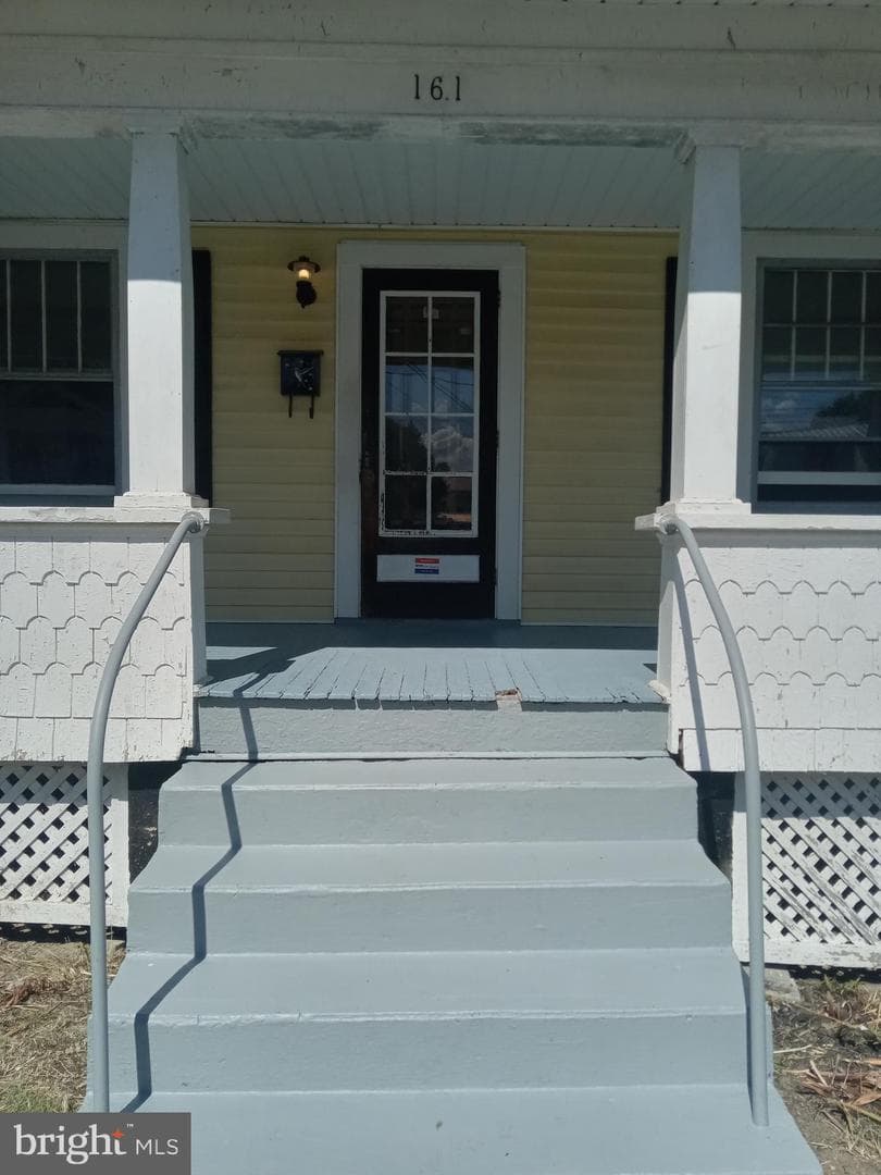 161 S Bolton Street photo 2