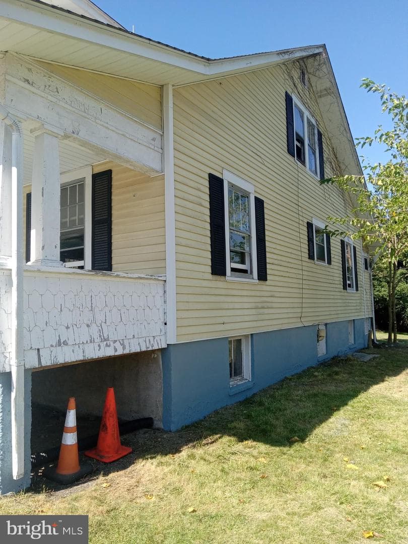 161 S Bolton Street photo 4