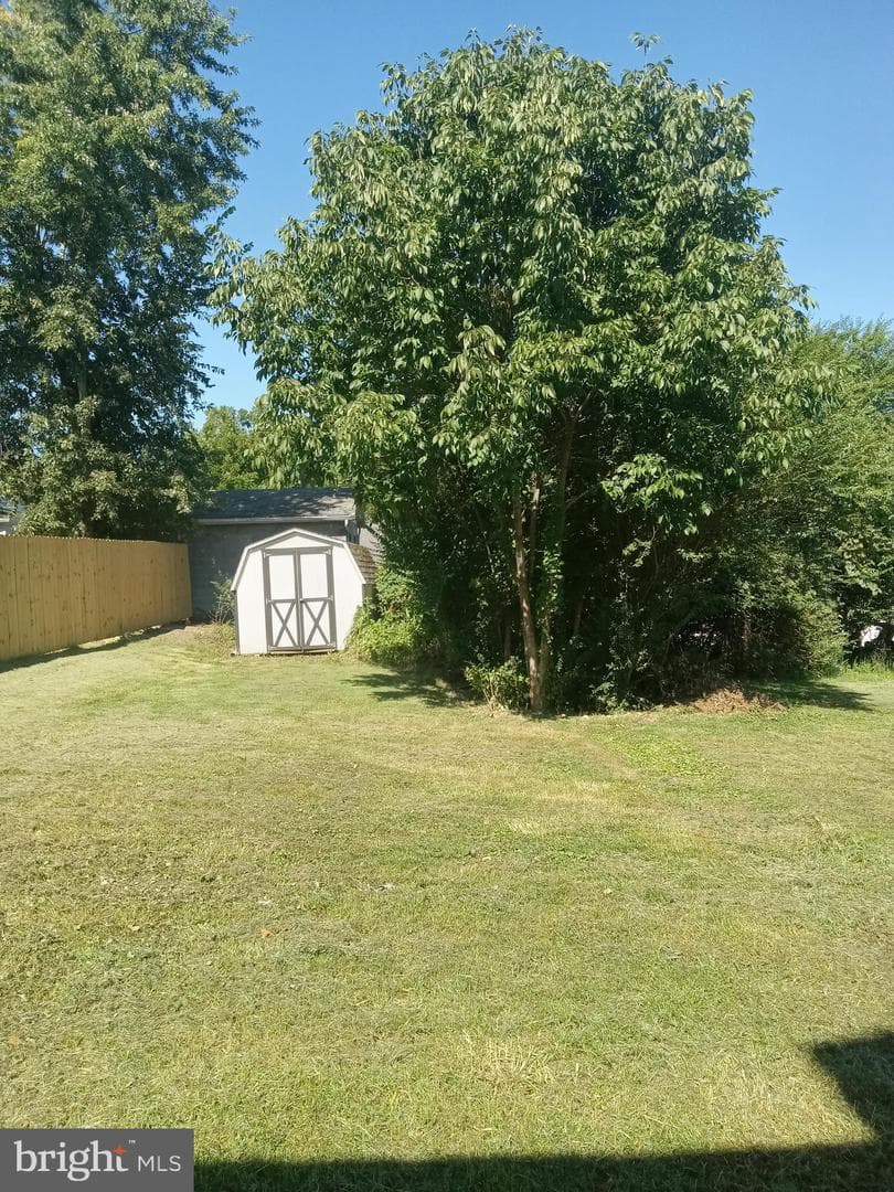 161 S Bolton Street photo 5