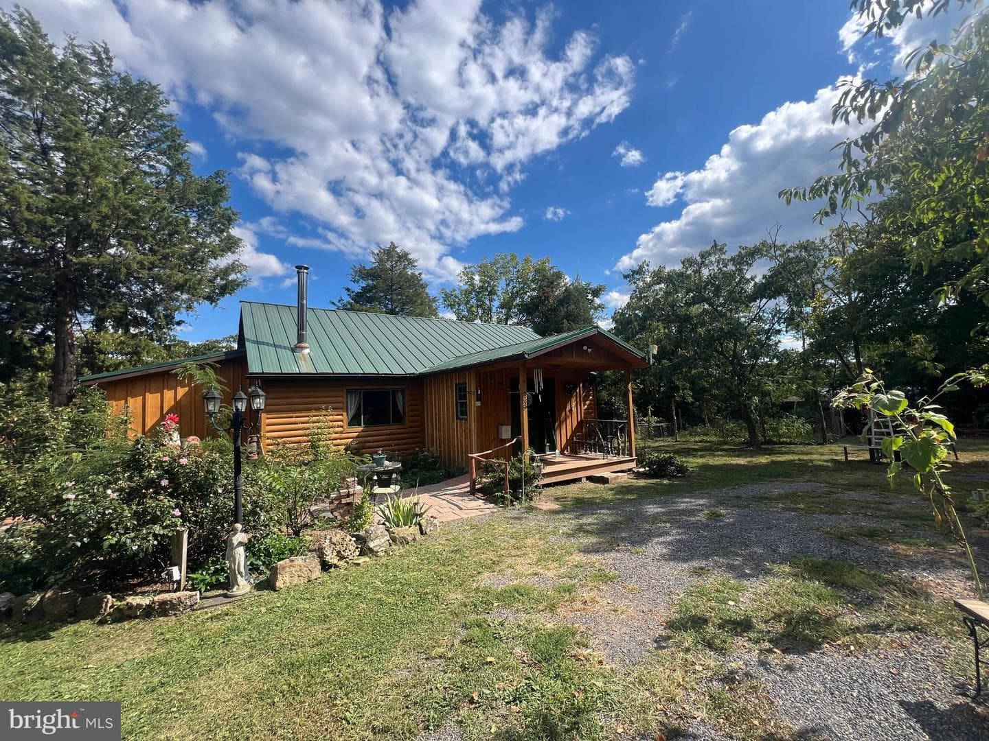 1194 Feller Dr photo 3