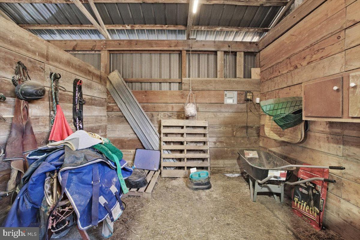 244 Muddy Road photo 13
