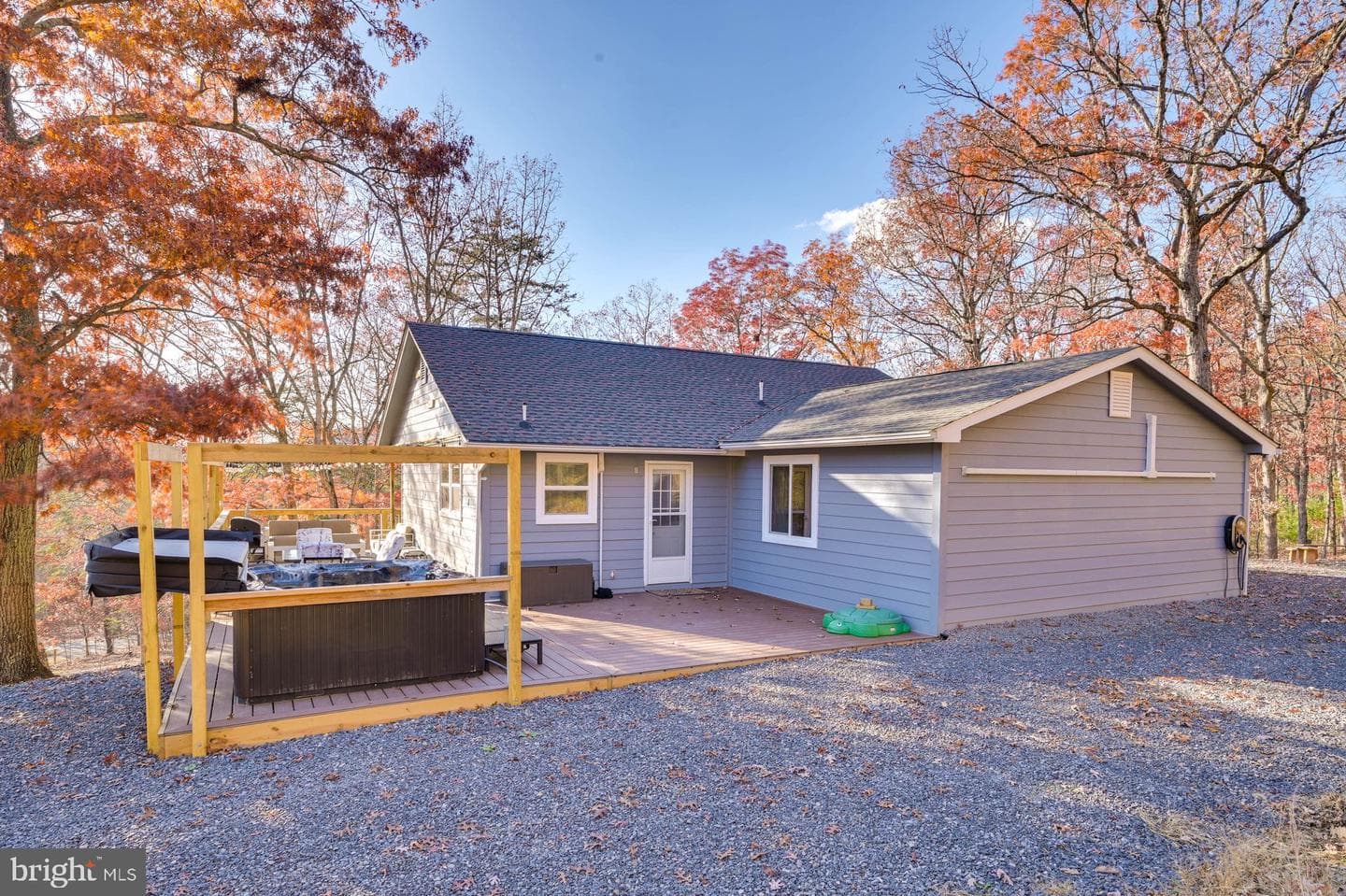 254 Antler Road photo 3