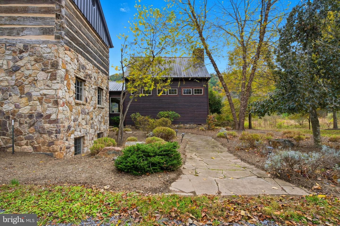 767 Twin Flower Lane, Capon Bridge