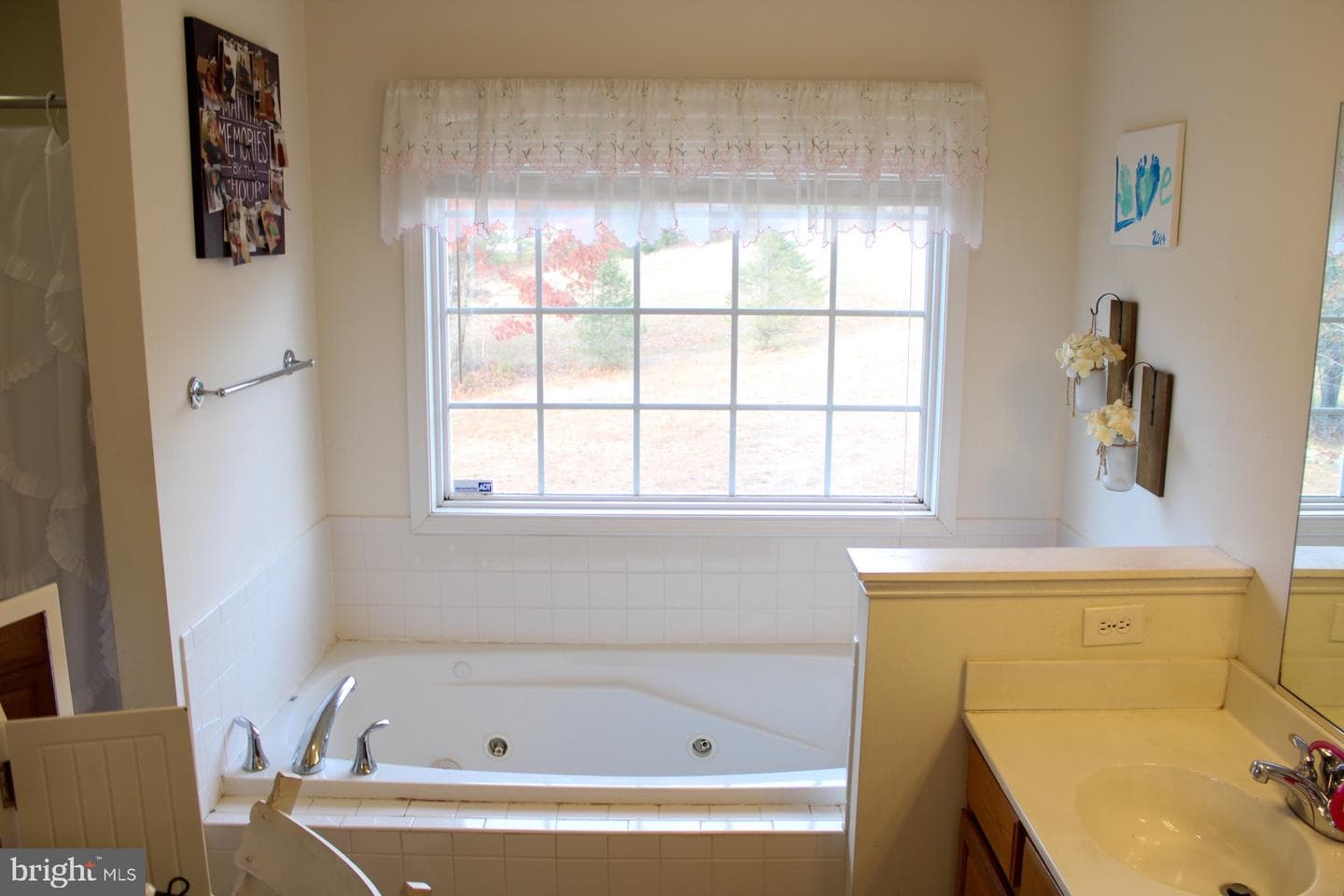 68 Scenic Drive photo 14