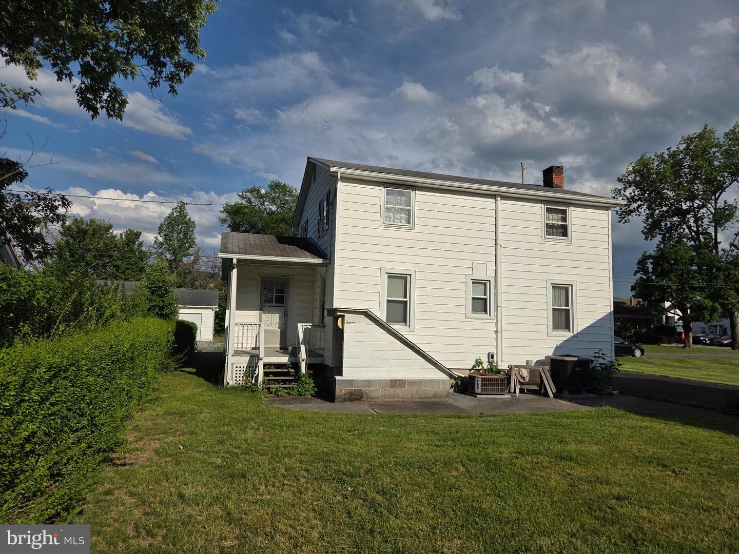 439 Elk Place photo 15