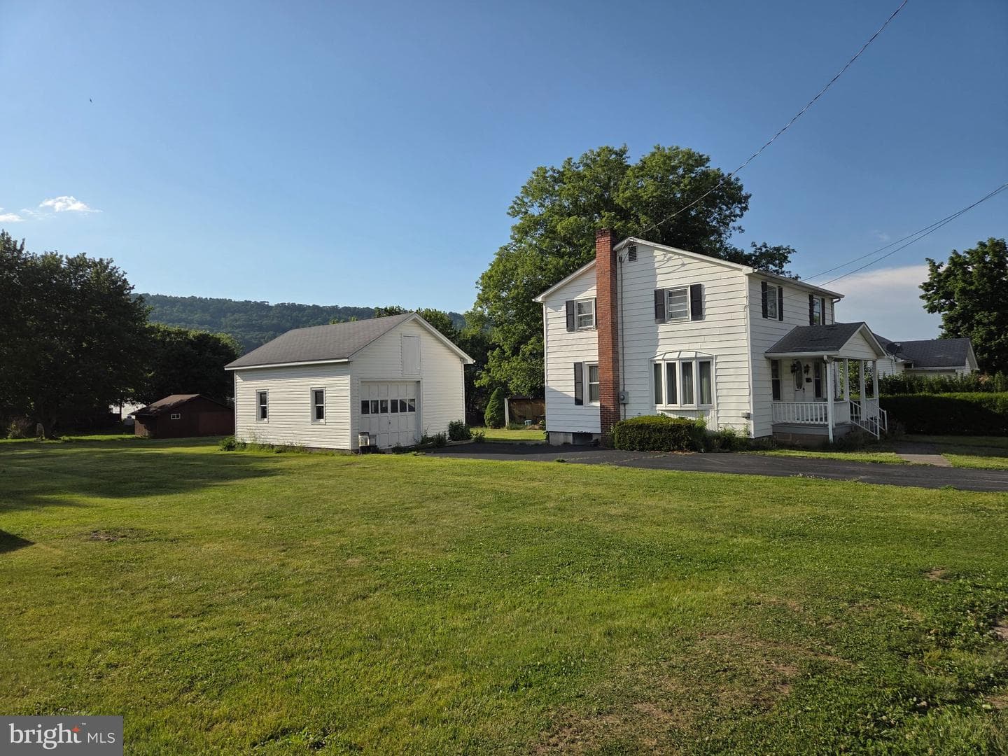 439 Elk Place, Romney