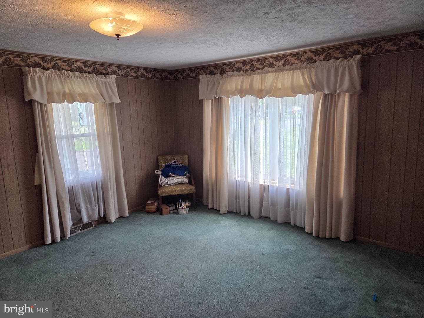 439 Elk Place photo 20