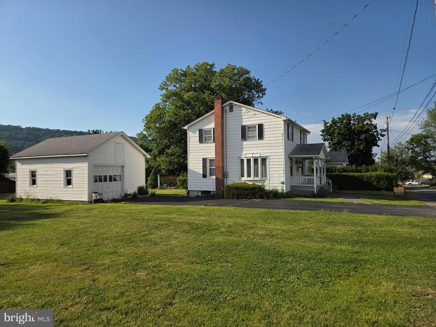 439 Elk Place photo 7