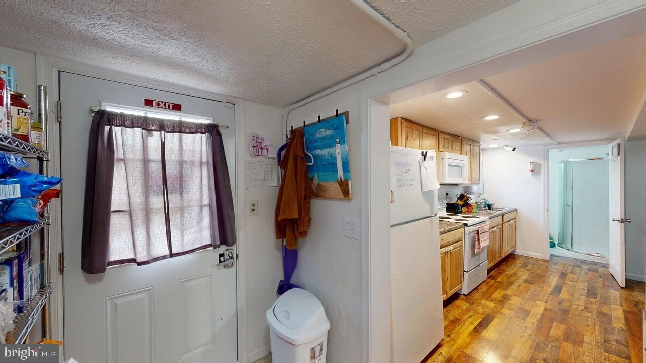 351 Elk Place photo 27