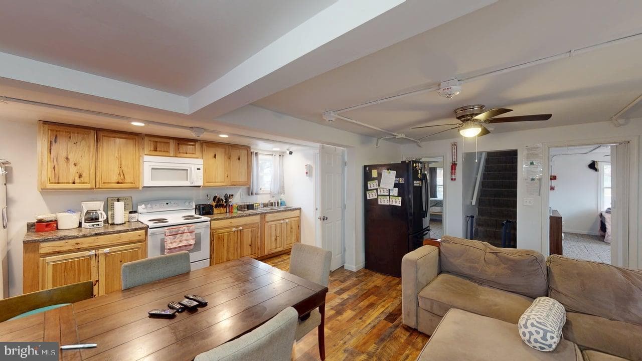 351 Elk Place photo 8