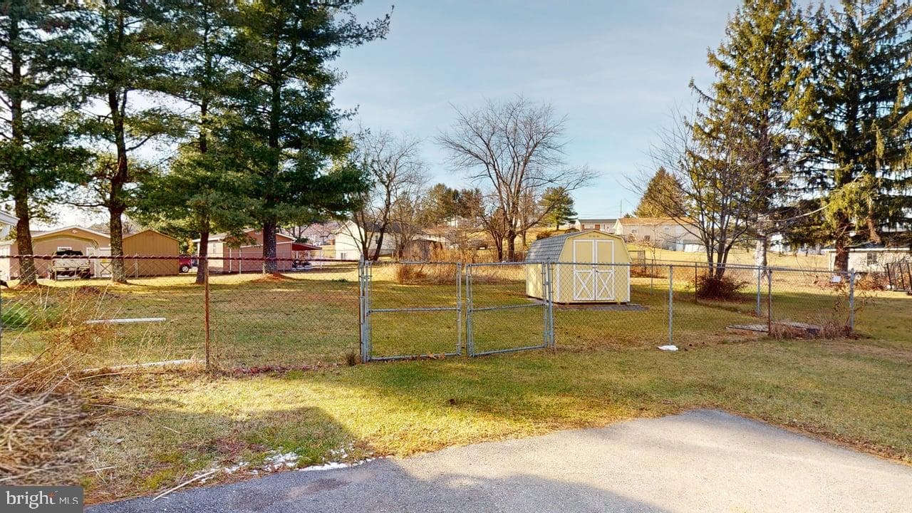 150 Hannas Road photo 5