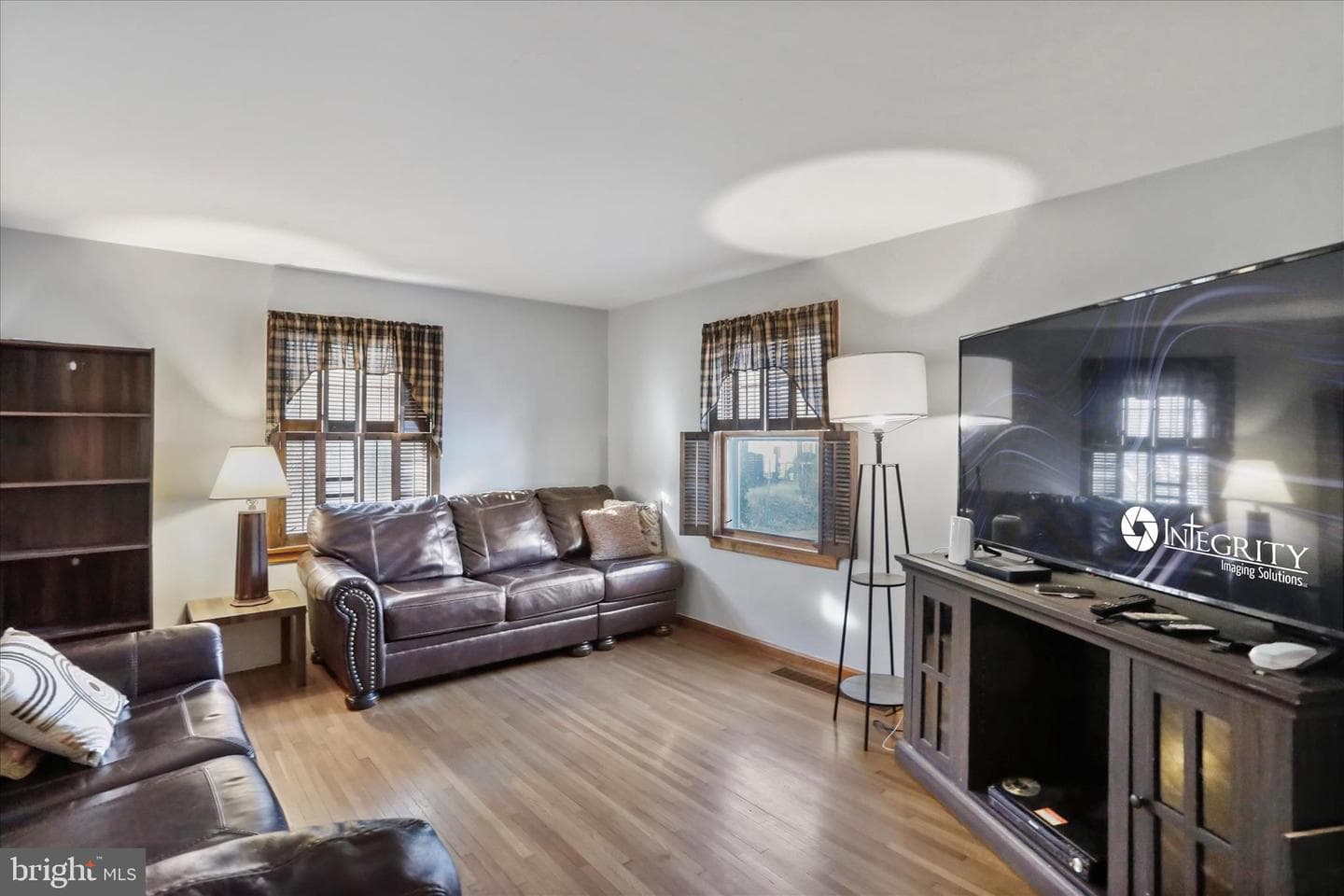 255 W Marathon Place photo 8