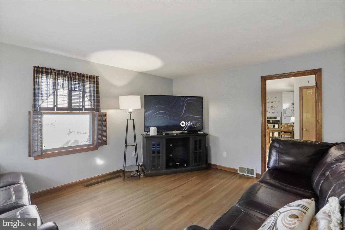 255 W Marathon Place photo 9