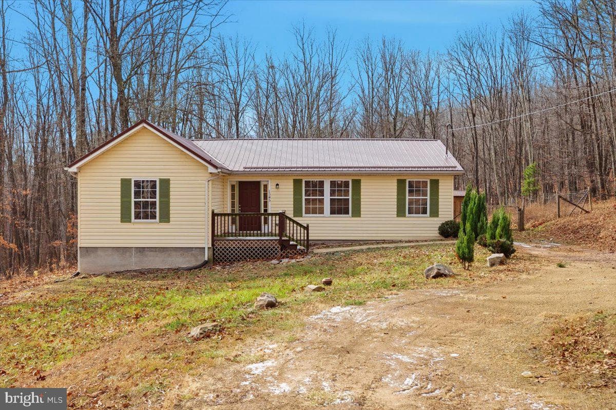 1345 Pauls Woods Road photo 13