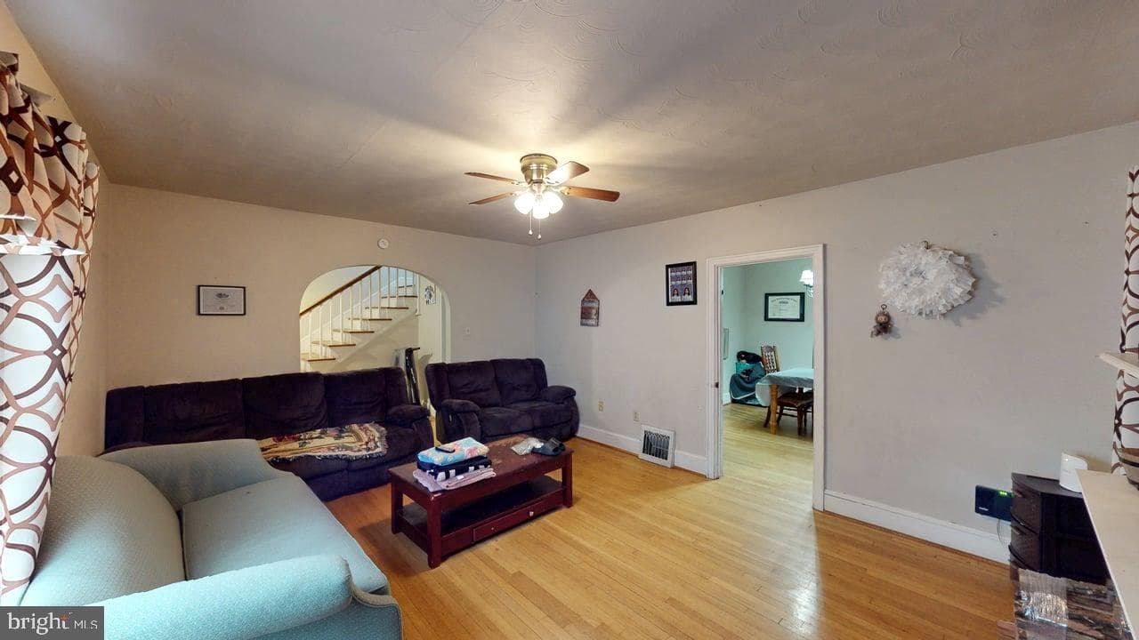 405 W Main Street photo 15