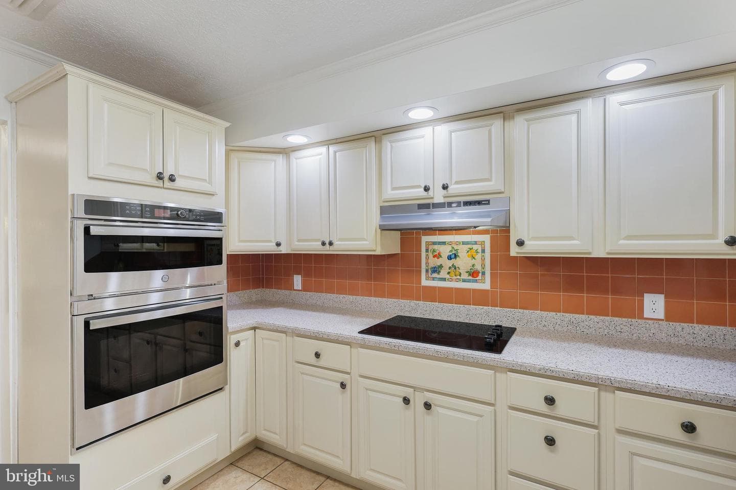 250 Whippoorwill Drive photo 7