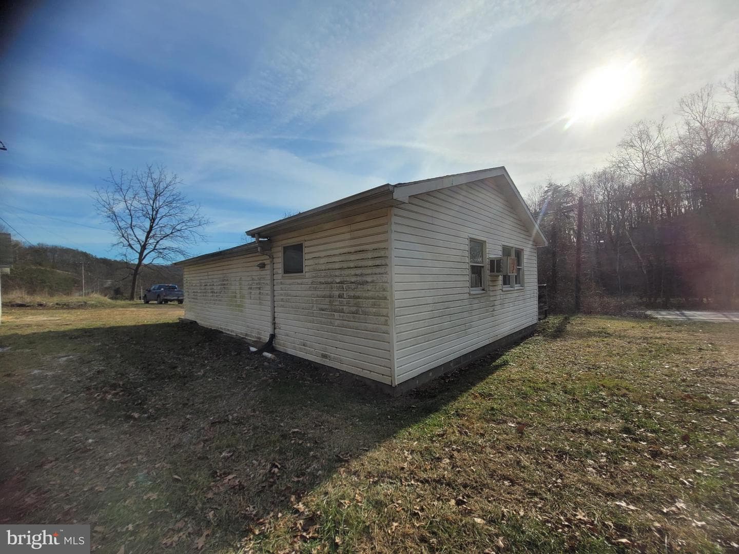 9492 Cumberland Road photo 5