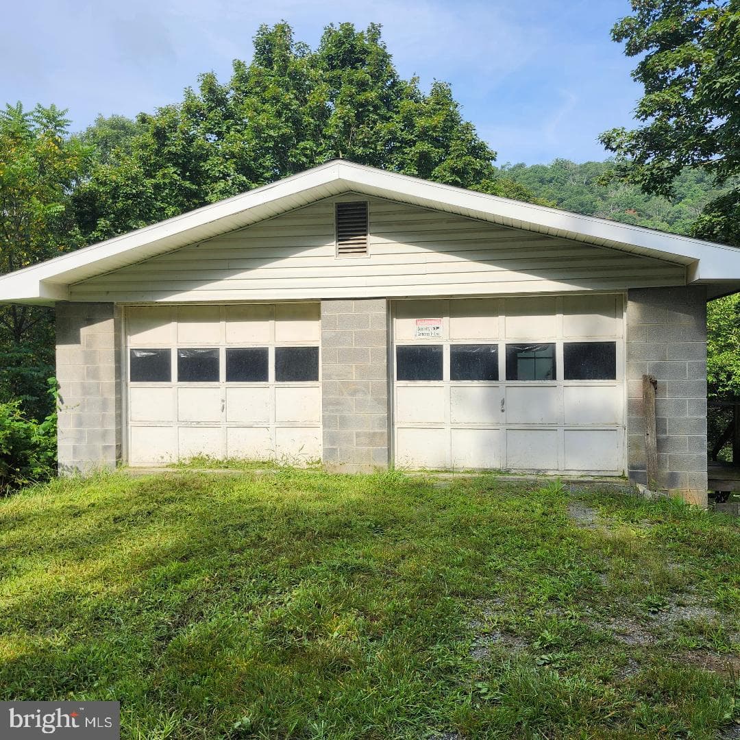 2445 Bear Wallow Hollow Road photo 16