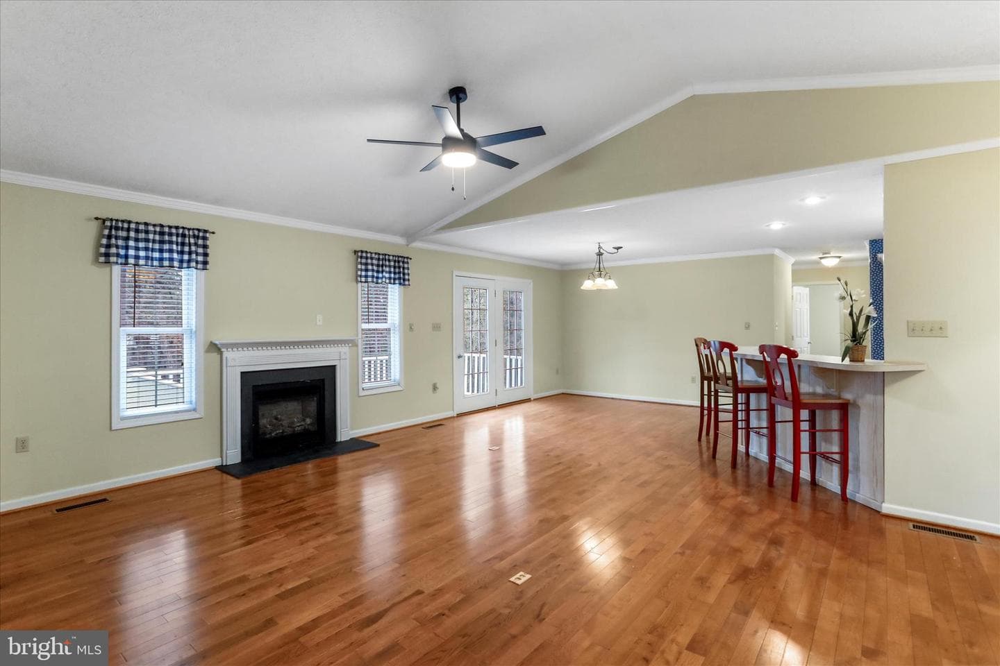 273 Hickory Lane photo 3