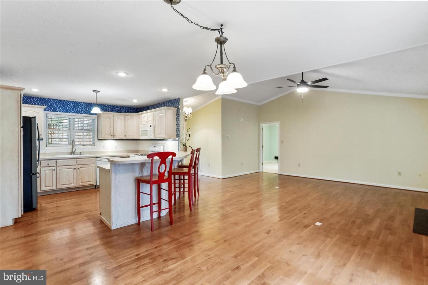 273 Hickory Lane photo 5