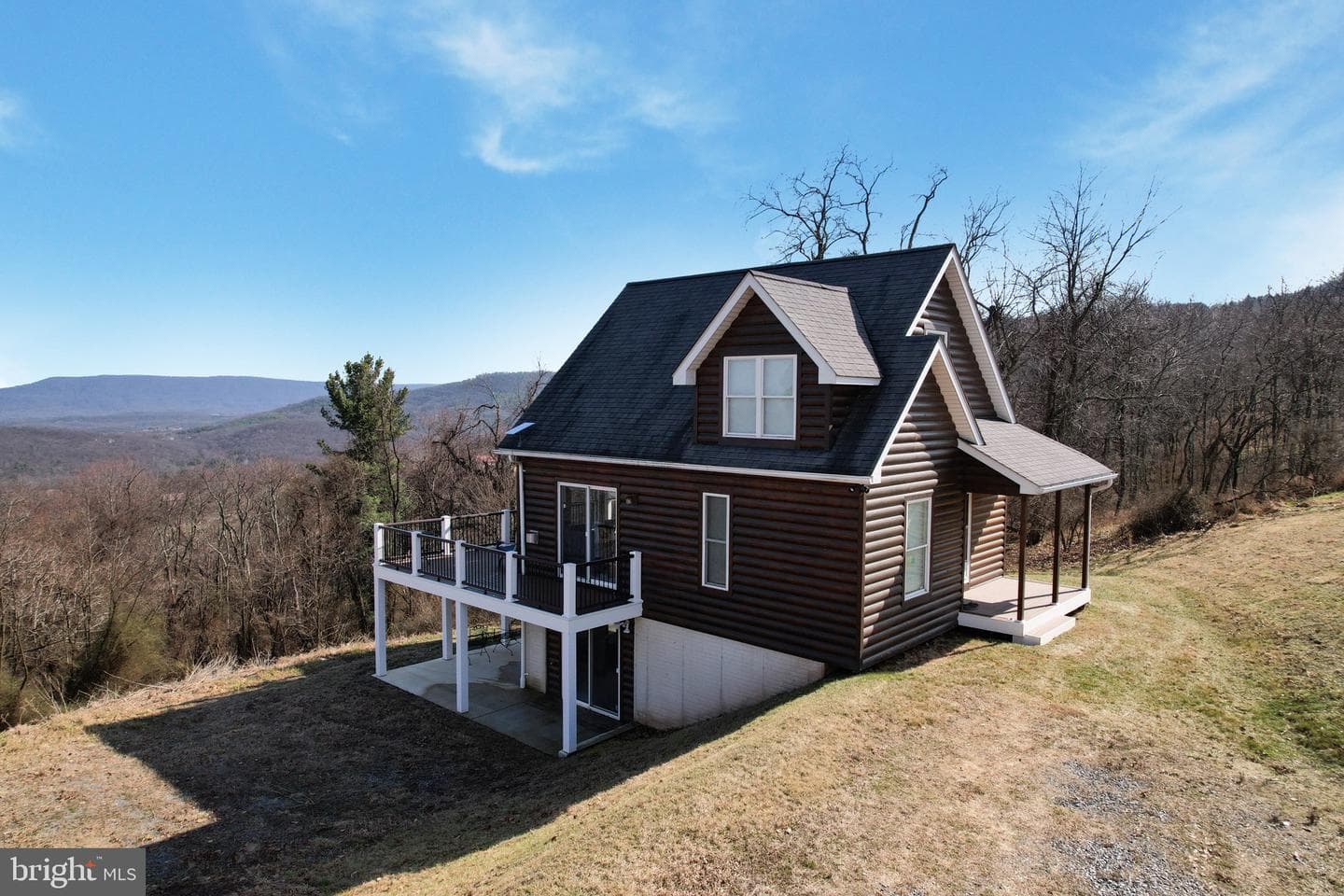 114 Nathaniel Drive photo 2