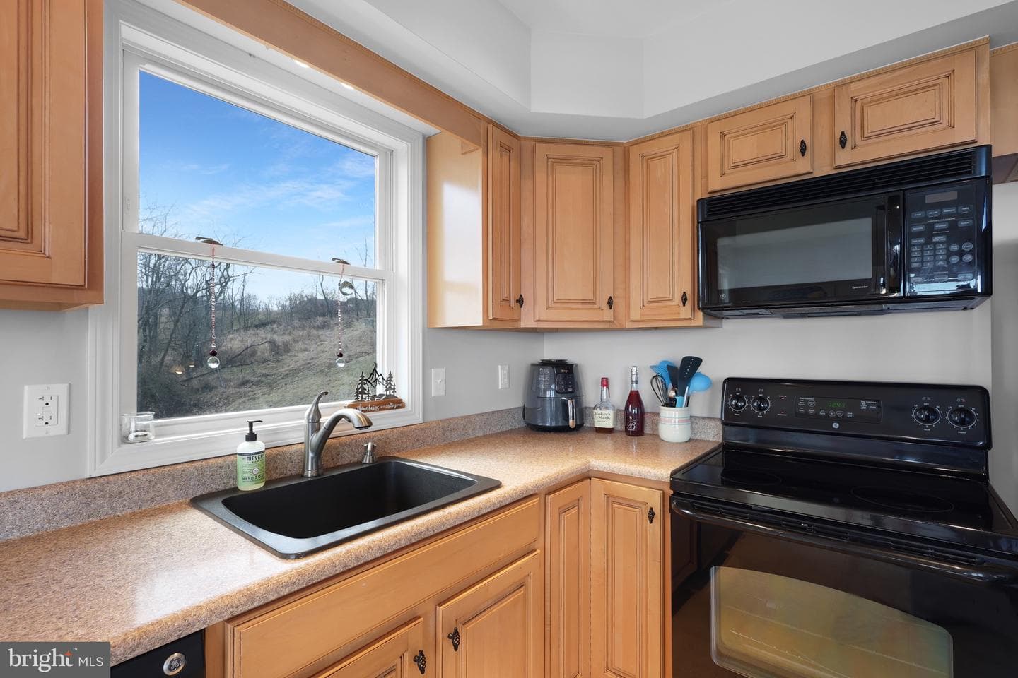 114 Nathaniel Drive photo 25