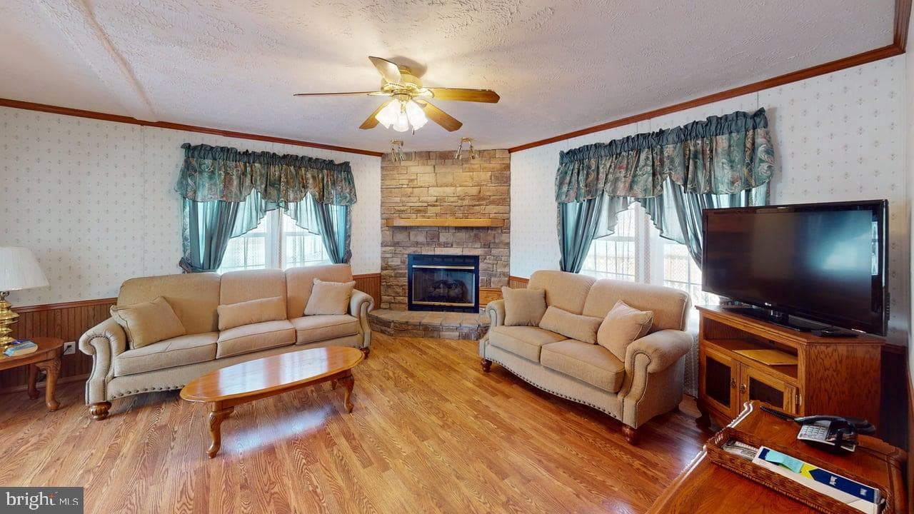 566 Wild Apple Lane photo 10
